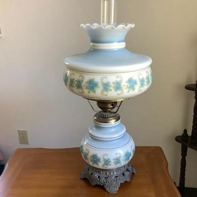 Hurricane floral blue lamp
