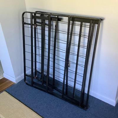 Fold out twin bed frame