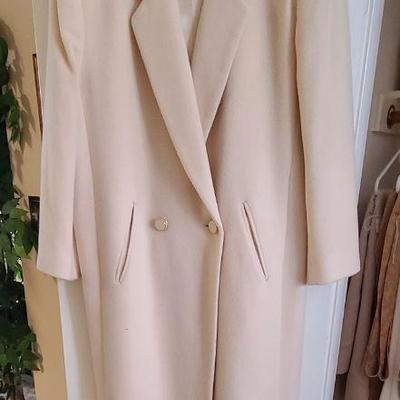 Nieman Marcus 100% Cashmere Coat