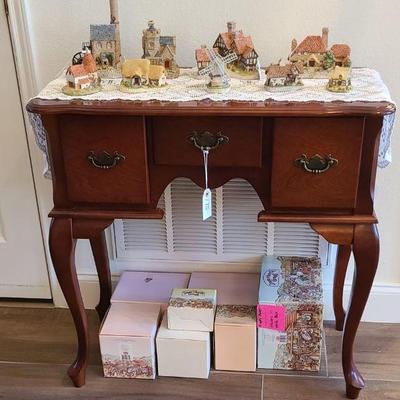 3-Drawer Hall Table and David Winter Cottages