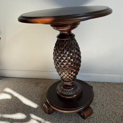 Vintage round pineapple pedestal table