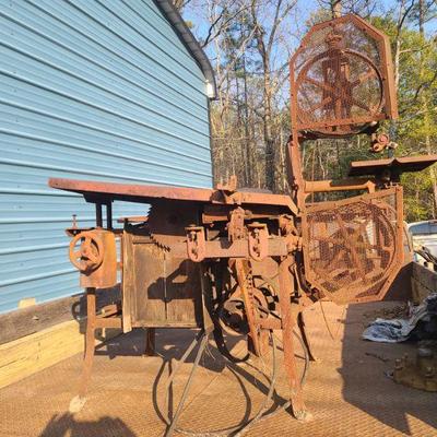 Antique saw