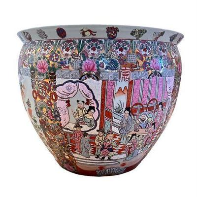 Lot 038  
Vintage Rose Medallion Japanese Porcelain Planter
