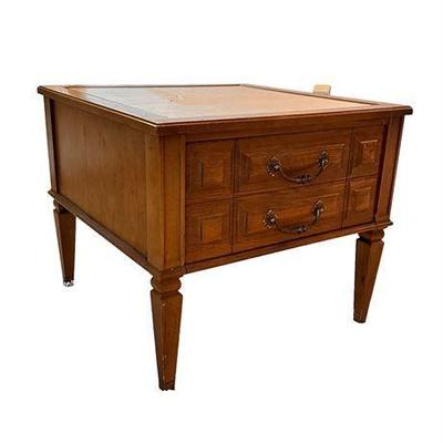 Lot 029  
Vintage Heckman MCM End Table with One Drawer