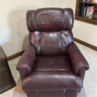 Lot 067  
Leather Recliner