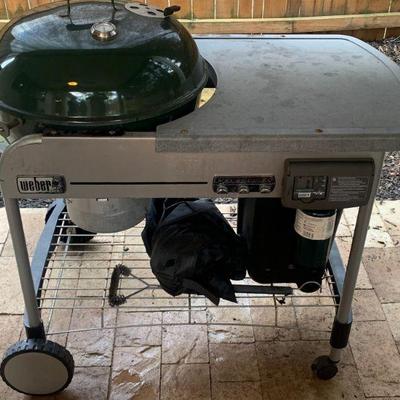 Weber Grill Station