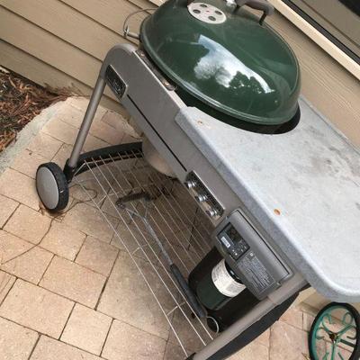 Weber Grill Station