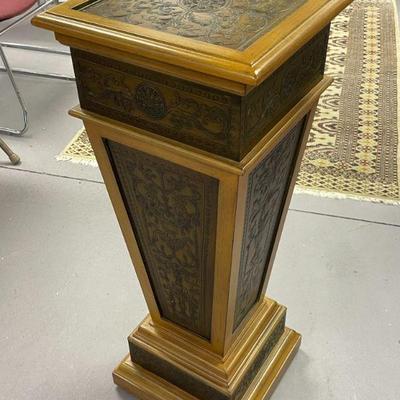 Fancy Pedestal