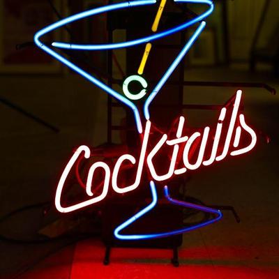 Neon Cocktails bar sign