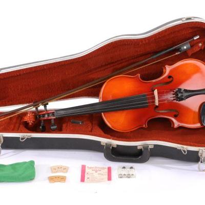 Stradivarius Copy Violin, Glasser bow, case