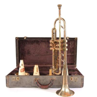 F.E. Olds & son Trumpet w/ mutes and case
