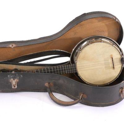 Vtg Banjo Ukulele w/ case