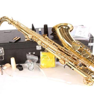 Yamaha Saxophone- NEW- with case and accessories