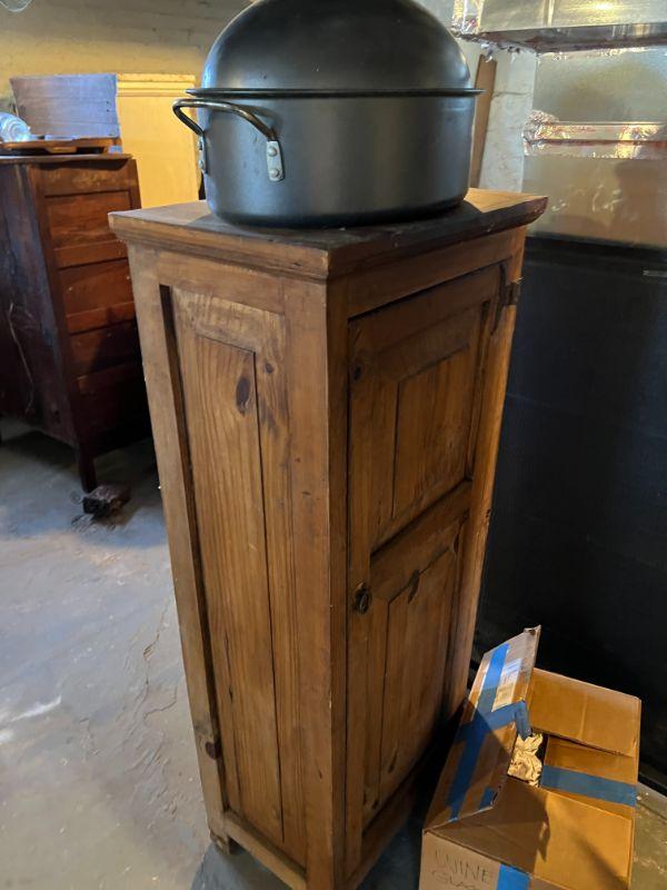 BEAUTIFUL COASTAL NEW HAVEN ESTATE SALE