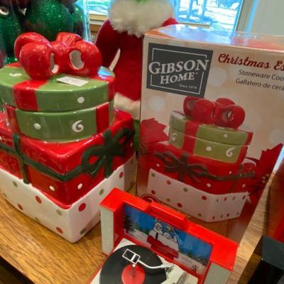 Christmas Ribbon Cookie Jar by Gibson Home