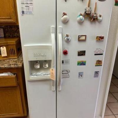 #9022 â€¢ Whirlpool Refrigerator
