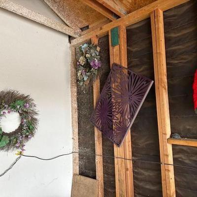 #10018 â€¢ Wreaths, Floral Wall Decor and Christmas Bows
