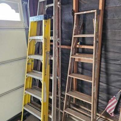 #10000 â€¢ 3 A-Frame Ladders
