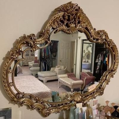 #8006 â€¢ Larhe Floral Design Boarder Mirror
