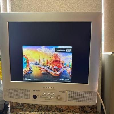 #9006 â€¢ Sylvania 15â€ Monitor
