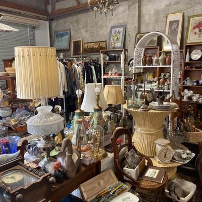 Estate sale photo