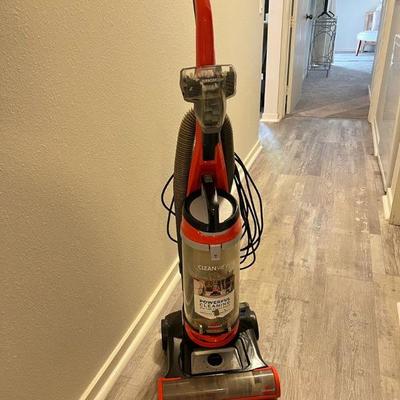 FTK067- Bissell Vacuum Cleaner 