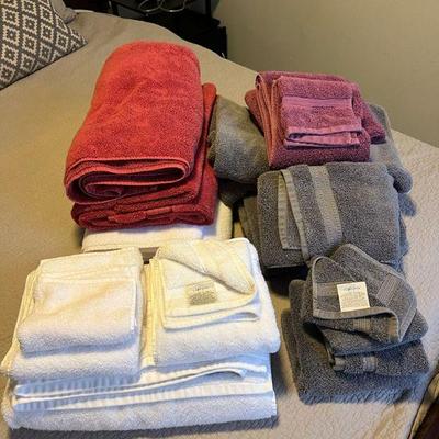 FTK068- Assorted Luxury Bath Towels & Matching Hand/Face Towels