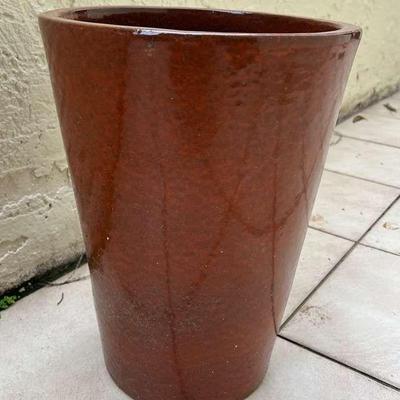 FTK014- Glazed Burnt Orange Planter Pot