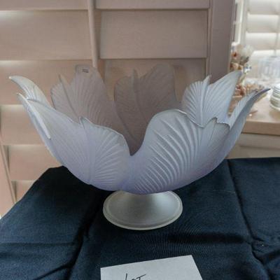 201	Frosted Leaf Bowl on Pedestal Made in Portugal	$75.00