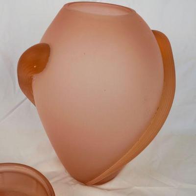 106	1 Peach Vase & 1 Peach Bowl Hollywood Regency Style	$45.00