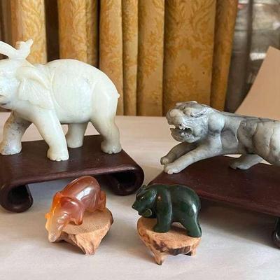 AHT280- Assorted Carved Animal Crystal/Stone Decor w/Wood Stands
