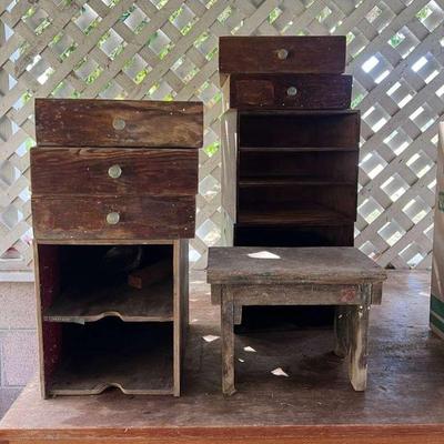 AHT330- Various Wooden Drawers/Shelves & Wooden Bench