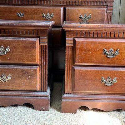 AHT203- (2) Wooden Drawer Night Stands