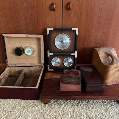 AHT106- Assorted Vintage Wooden Trinket & Cigar Boxes, Wooden Bed Tray & Barometer 