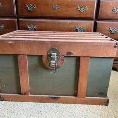 AHT204- Wooden Vintage Trunk