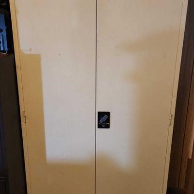 AHT155 - Metal 2-Door Storage Locker