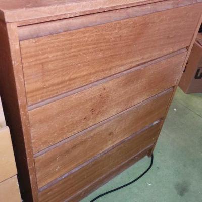 AHT022 - 4-Drawer Dresser