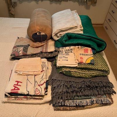 AHT214 Mystery Lot Of Linens