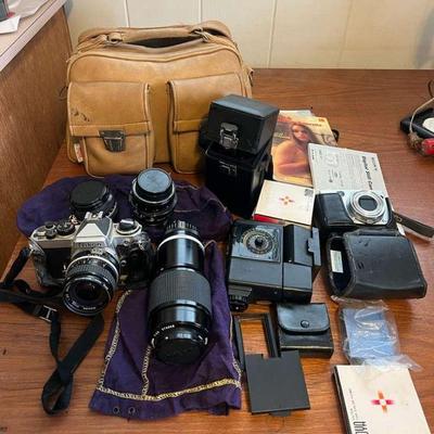AHT171- Vintage Nikon Camera & Accessories 