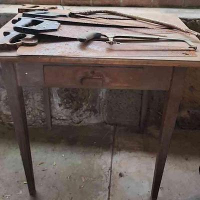 AHT374 - Hand Saws