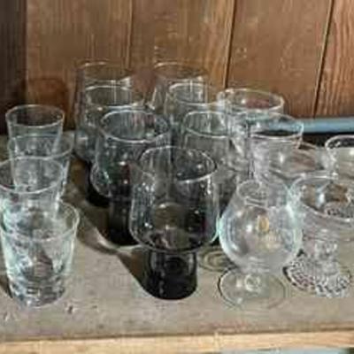 AHT310 Mystery Glassware Lot