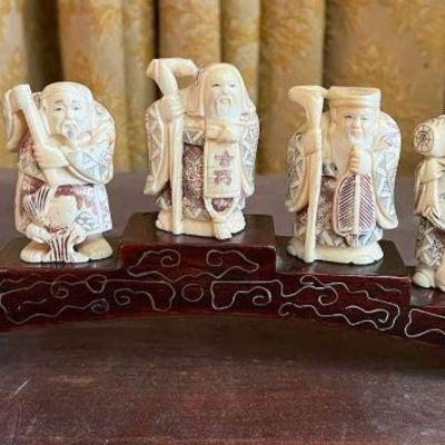 AHT273- Vintage Bone Carving Netsuke Figurines 