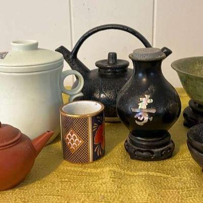 AHT054- Pottery & Ceramic Tea Pots & Mini Stone Bowls