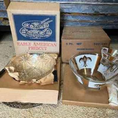 AHT263- Vintage Anchor Hocking & Early American Prescut Serverware