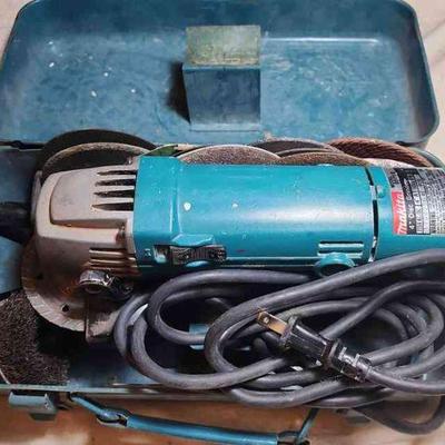 AHT249 - Makita 4" Disc Grinder