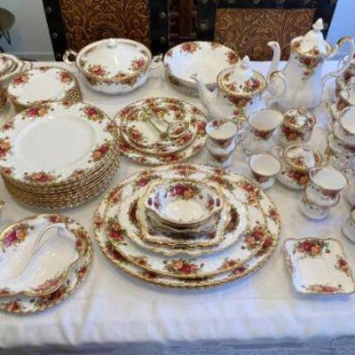 Lot 036-K: Old Country Roses China

Description: 
â€¢	Royal Albert Bone China (Made in England)
â€¢	Design: Old Country Roses
â€¢...