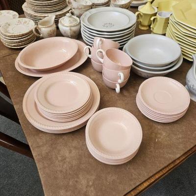 Kraft Pink Dinnerware