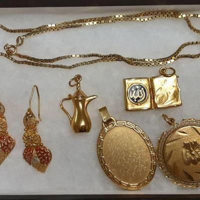 21 k Gold Earrings, 18 k Gold Necklace and Medallions