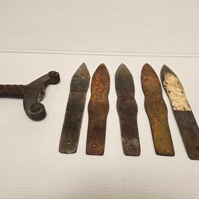 #4036 â€¢ Throwing Knives and Sword Handle
