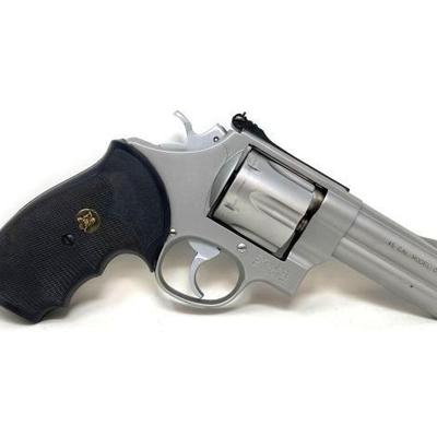 #806 â€¢ Smith&Wesson 625 .45 Double Action Revolver
